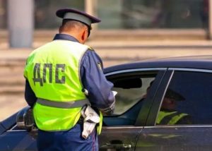 Кто может остановить автомобиль для проверки документов